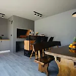 Tia 스플리트
